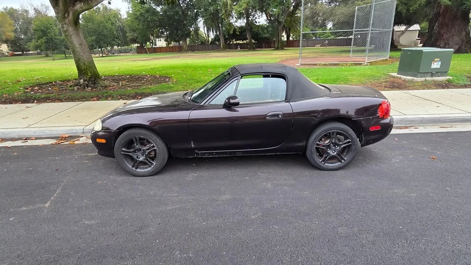 2004 Mazda NB MX-5 Miata - Image 2 of 5