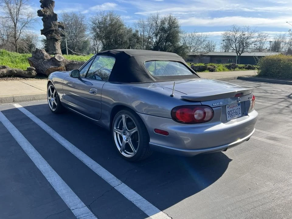 2004 Mazda NB Mazdaspeed MX-5 Miata - Image 5 of 20