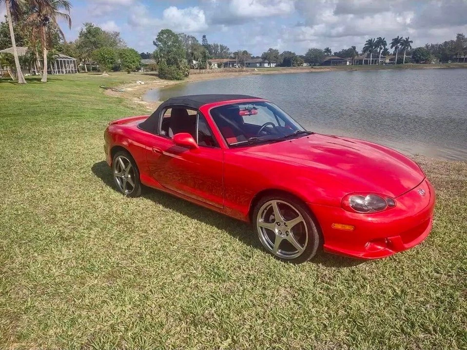 2004 Mazda NB Mazdaspeed MX-5 Miata - Image 5 of 16