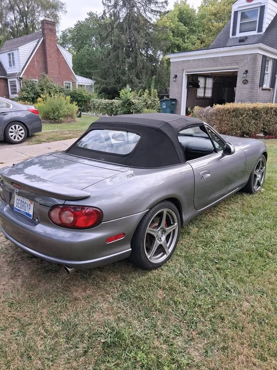 2004 Mazda NB Mazdaspeed MX-5 Miata - Image 3 of 11