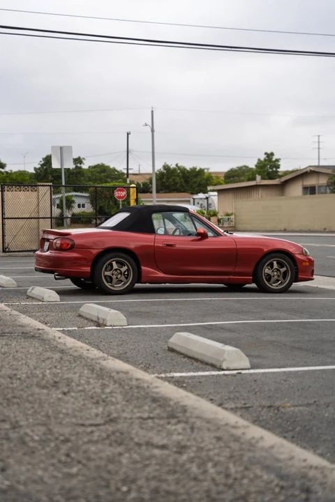 2004 Mazda NB Mazdaspeed MX-5 Miata - Image 5 of 11