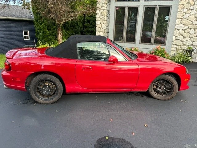 2004 Mazda NB Mazdaspeed MX-5 Miata - Image 4 of 15