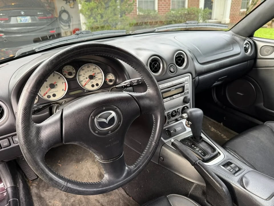 2004 Mazda NB MX-5 Miata - Image 9 of 10