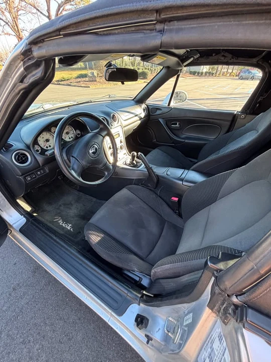 2004 Mazda NB MX-5 Miata - Image 3 of 7