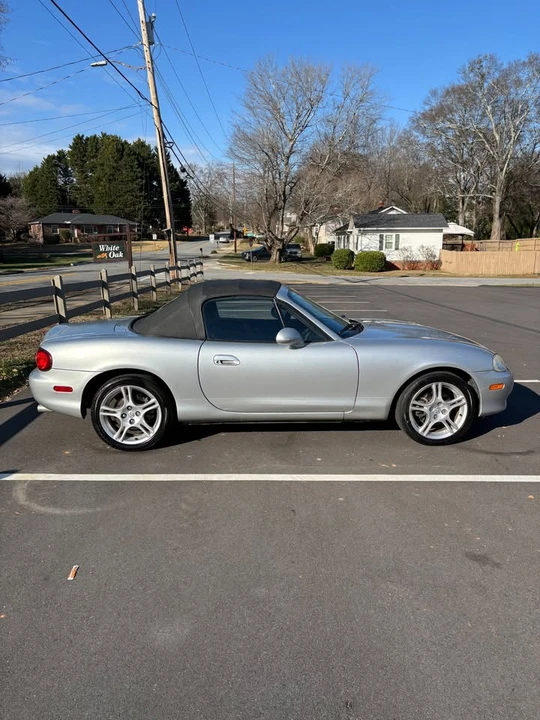2004 Mazda NB MX-5 Miata - Image 4 of 7
