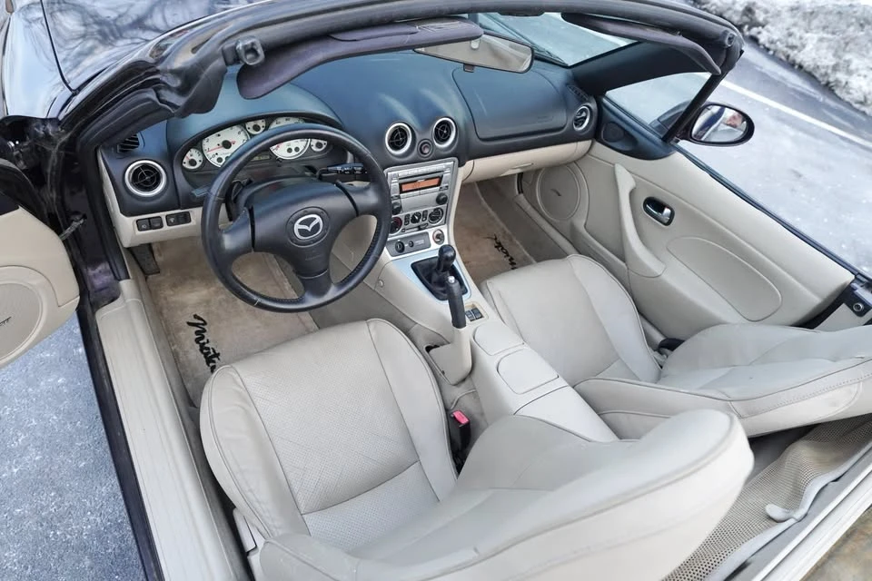 2004 Mazda NB MX-5 Miata - Image 14 of 20