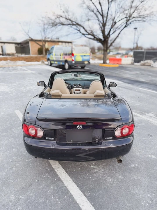 2004 Mazda NB MX-5 Miata - Image 4 of 20