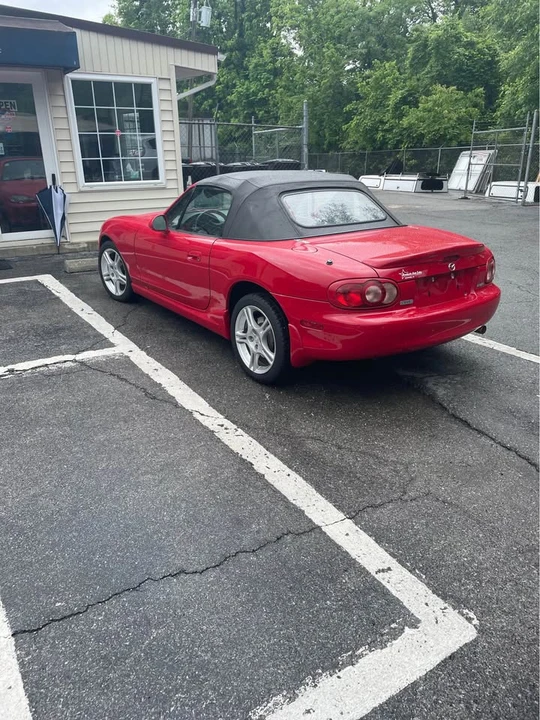2004 Mazda NB MX-5 Miata - Image 10 of 11