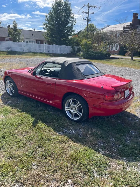 2004 Mazda NB MX-5 Miata - Image 8 of 11