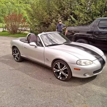 2004 Mazda MX-5 Miata