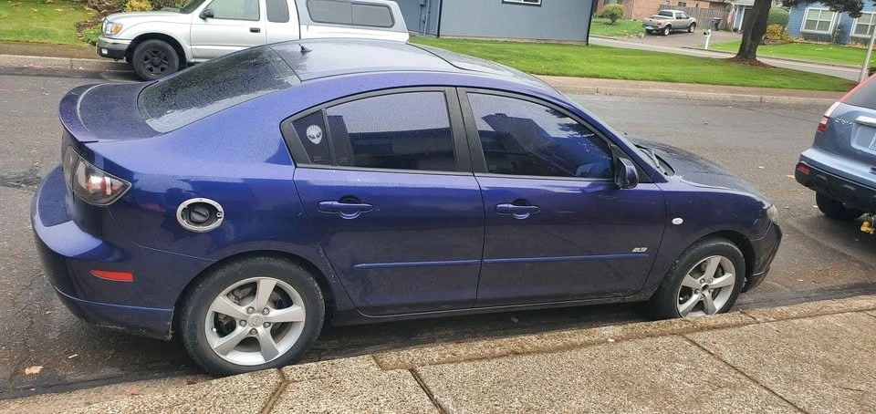 2004 Mazda MX-3 - Image 2 of 4