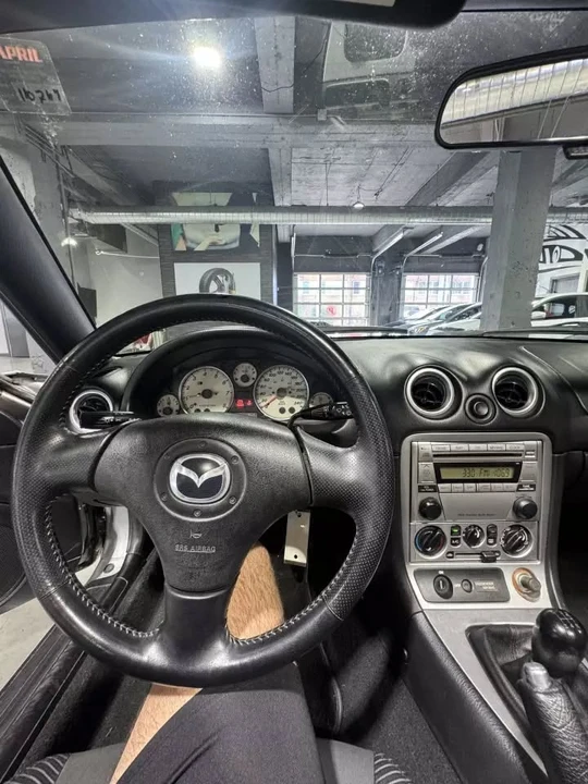 2004 Mazda NB MX-5 Miata - Image 9 of 10