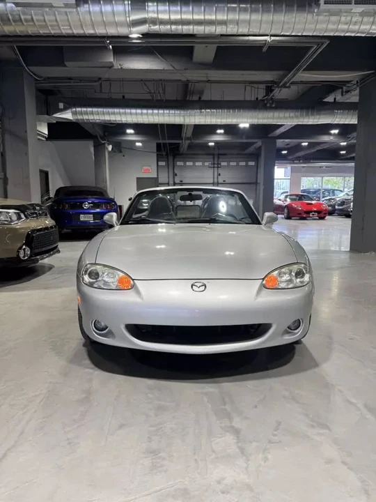 2004 Mazda NB MX-5 Miata - Image 2 of 11
