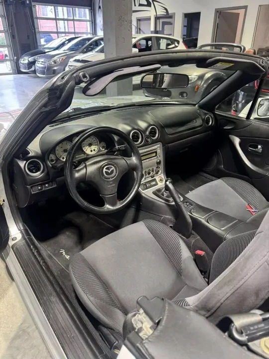 2004 Mazda NB MX-5 Miata - Image 4 of 11