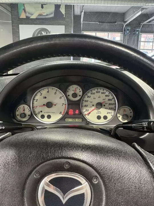 2004 Mazda NB MX-5 Miata - Image 10 of 10