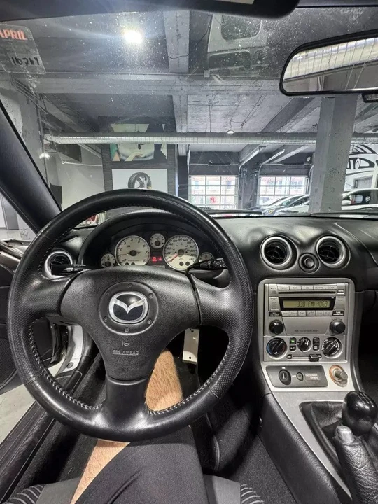 2004 Mazda NB MX-5 Miata - Image 9 of 10