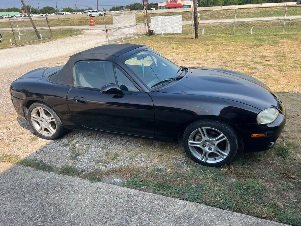 2004 Mazda NB MX-5 Miata - Image 10 of 19