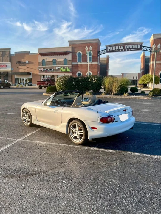 2004 Mazda NB MX-5 Miata - Image 4 of 16