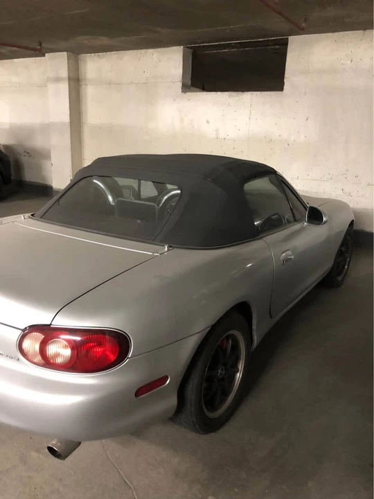 2004 Mazda NB MX-5 Miata - Image 5 of 8
