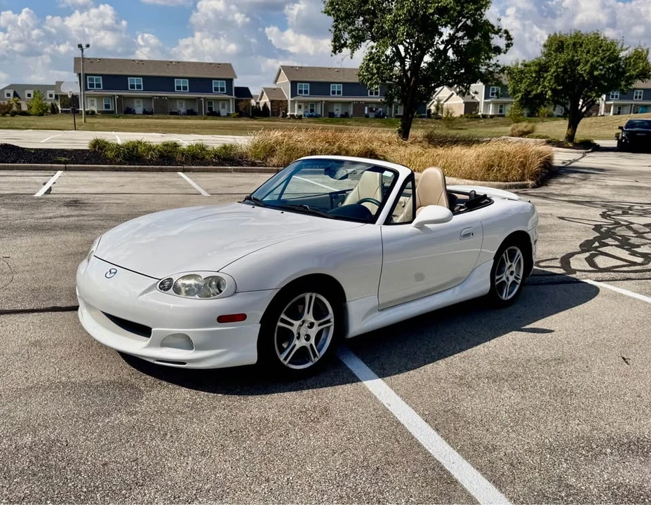 2004 Mazda NB MX-5 Miata - Image 15 of 16