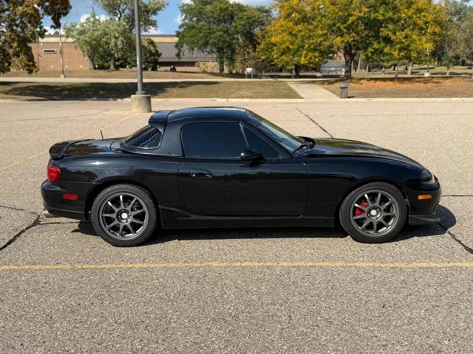 2004 Mazda NB MX-5 Miata - Image 3 of 17