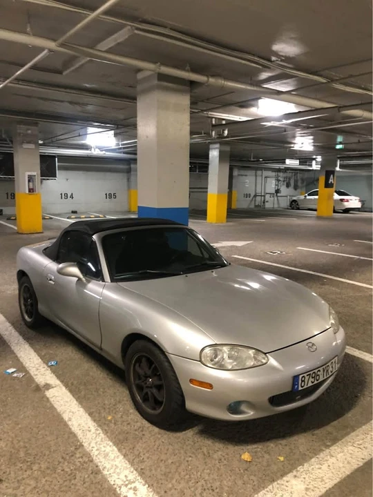 2004 Mazda NB MX-5 Miata - Image 7 of 8