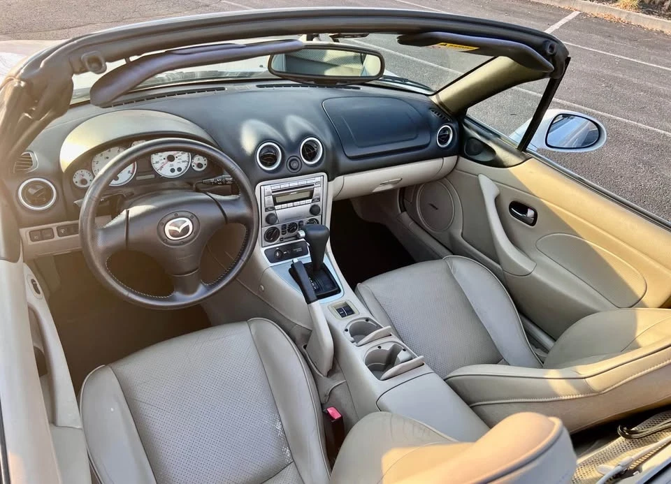 2004 Mazda NB MX-5 Miata - Image 12 of 17