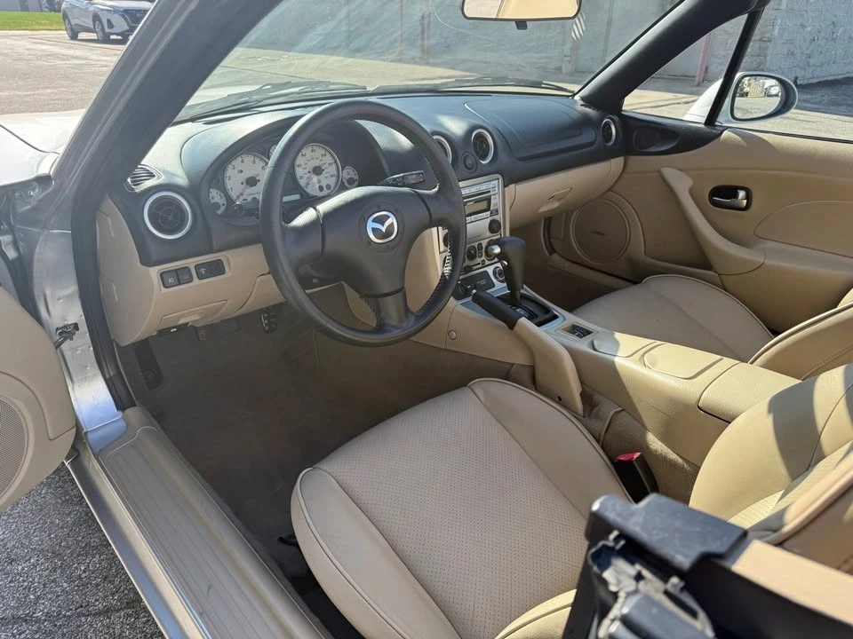 2004 Mazda NB MX-5 Miata - Image 14 of 20
