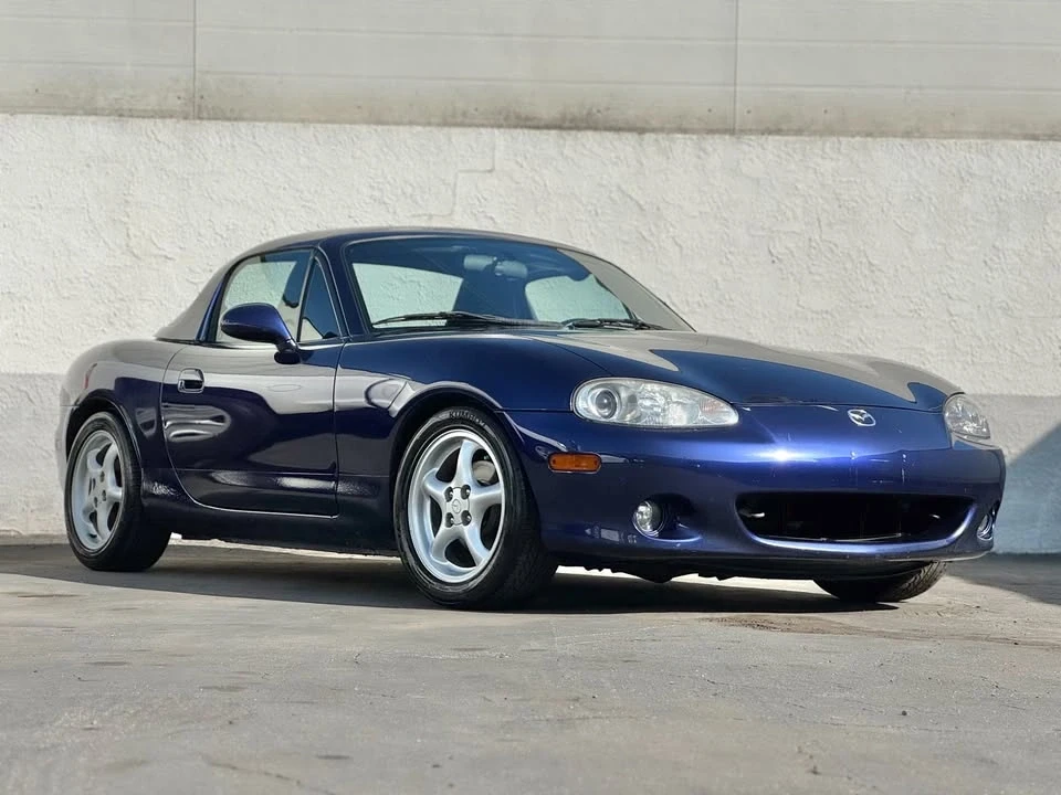 2004 Mazda NB MX-5 Miata - Image 2 of 20