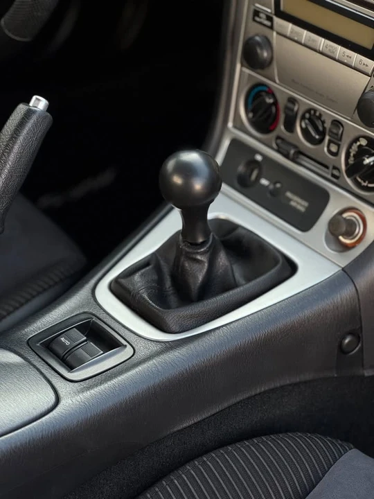 2004 Mazda NB MX-5 Miata - Image 17 of 20
