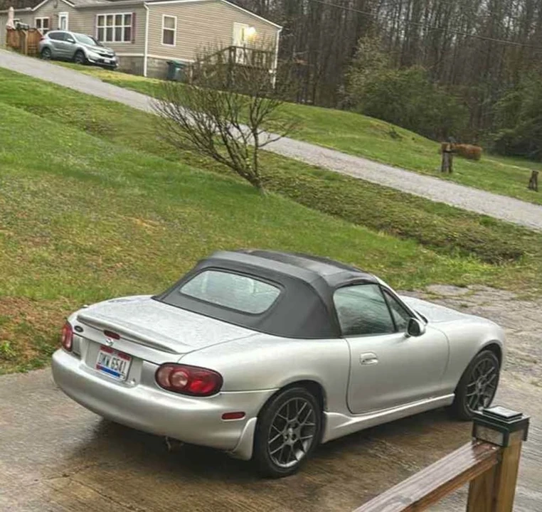 2004 Mazda NB MX-5 Miata - Image 6 of 6