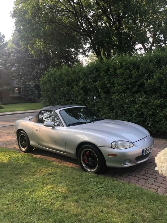 2004 Mazda NB MX-5 Miata - Image 2 of 8