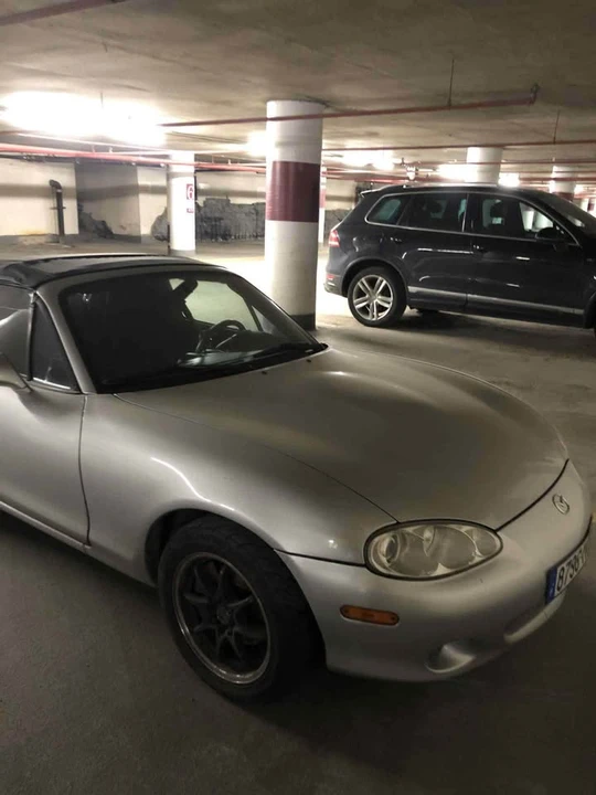 2004 Mazda NB MX-5 Miata - Image 5 of 8