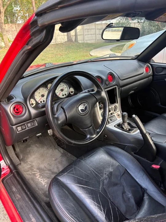 2004 Mazda NB MX-5 Miata - Image 5 of 6