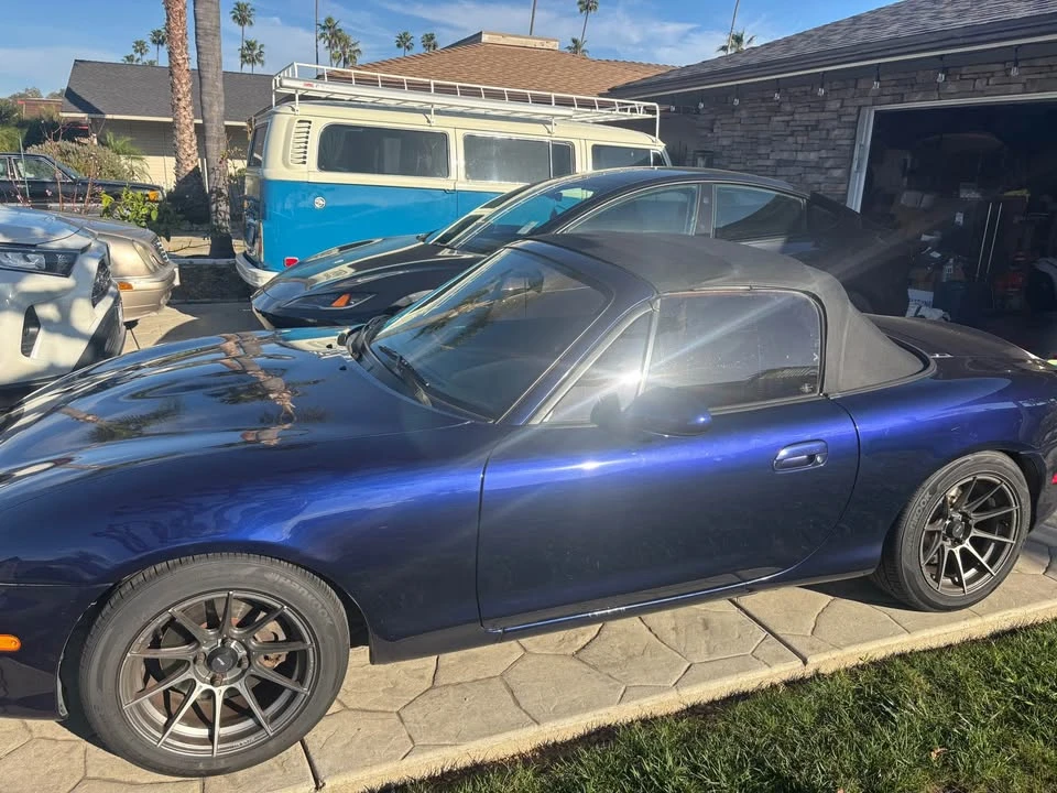 2004 Mazda NB MX-5 Miata - Image 9 of 12