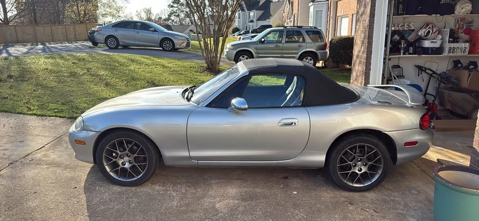 2004 Mazda NB MX-5 Miata - Image 2 of 11