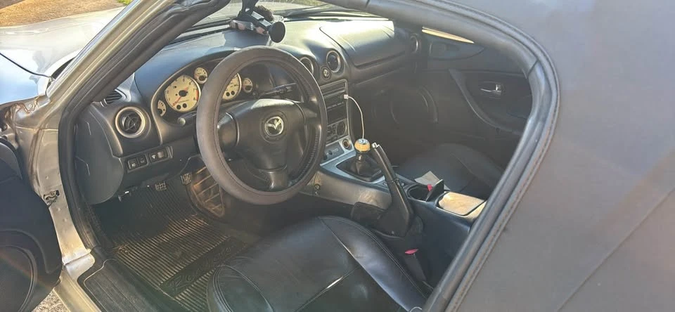 2004 Mazda NB MX-5 Miata - Image 6 of 11
