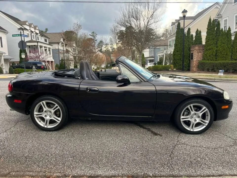 2004 Mazda NB MX-5 Miata - Image 15 of 20
