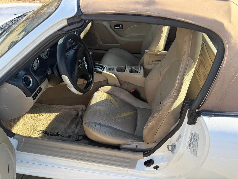 2004 Mazda NB MX-5 Miata - Image 10 of 14