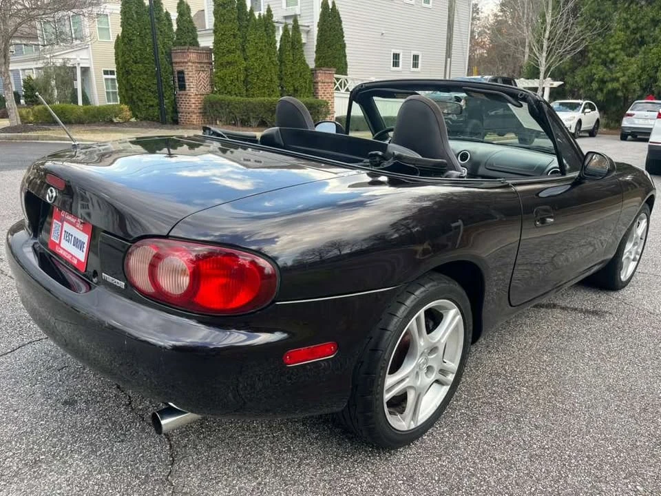 2004 Mazda NB MX-5 Miata - Image 16 of 20