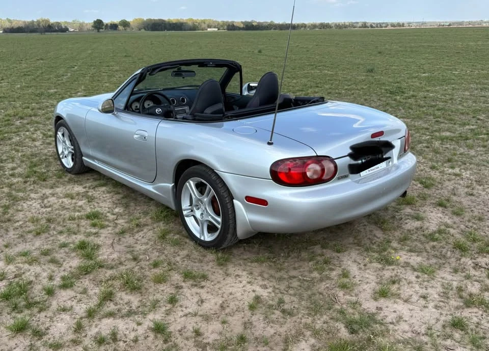 2004 Mazda NB MX-5 Miata - Image 2 of 14