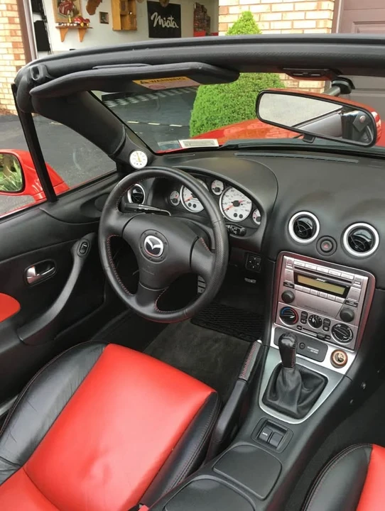 2004 Mazda NB Mazdaspeed MX-5 Miata - Image 9 of 15