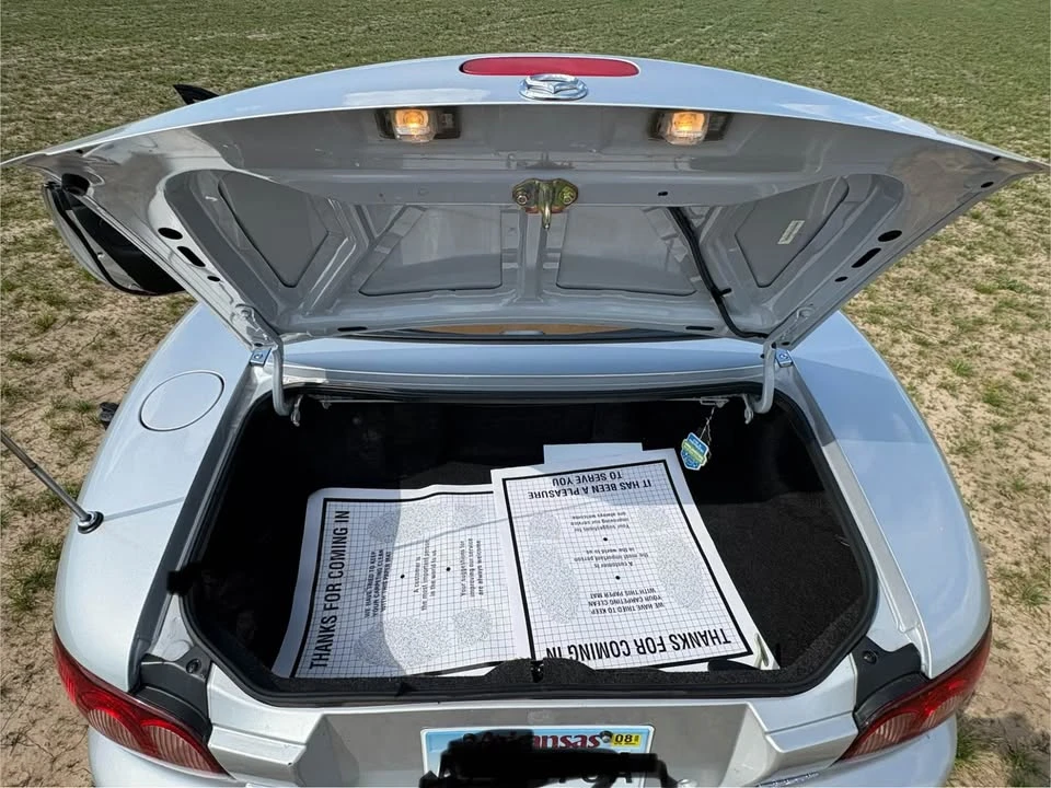 2004 Mazda NB MX-5 Miata - Image 9 of 14