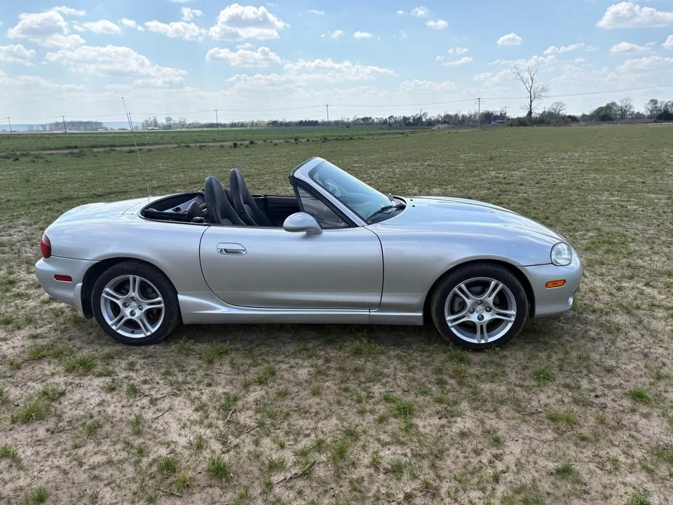2004 Mazda NB MX-5 Miata - Image 5 of 14