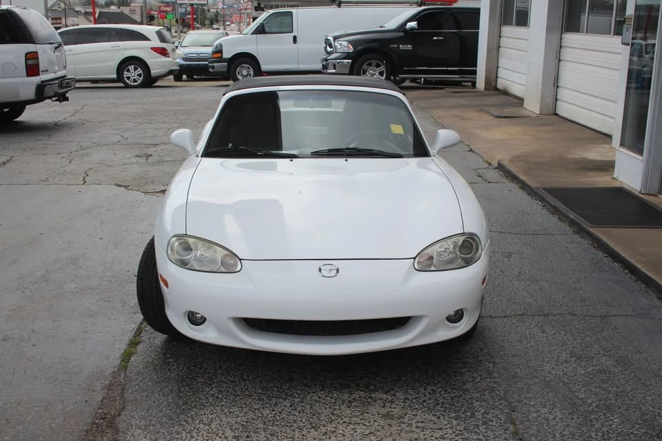 2004 Mazda NB MX-5 Miata - Image 2 of 13