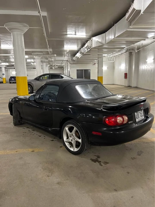 2004 Mazda NB MX-5 Miata - Image 6 of 17