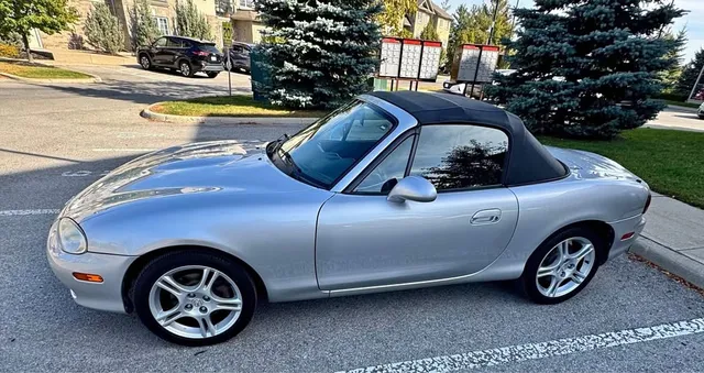 2004 Mazda MX-5 Miata