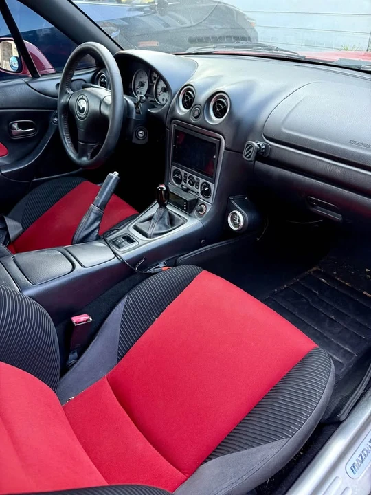 2004 Mazda NB MX-5 Miata - Image 6 of 14