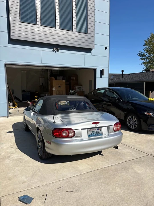2004 Mazda NB MX-5 Miata - Image 3 of 4