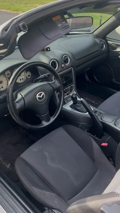 2004 Mazda NB MX-5 Miata - Image 8 of 10